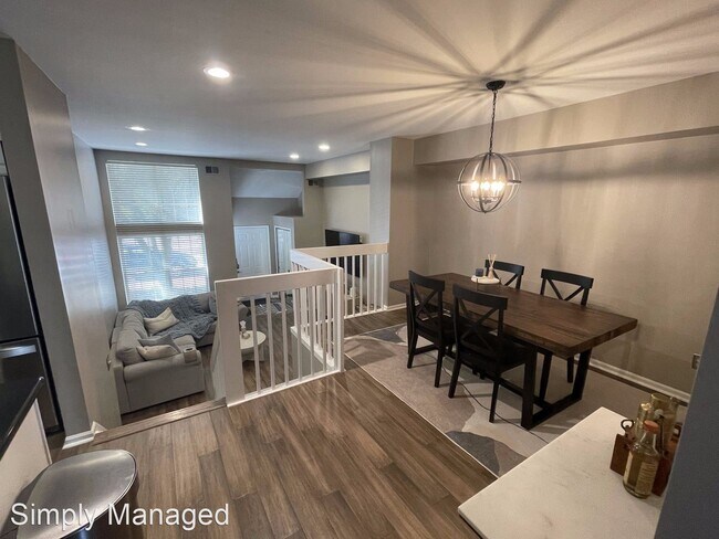 Photo - 2 br, 1.5 bath House - 1335 South Washington