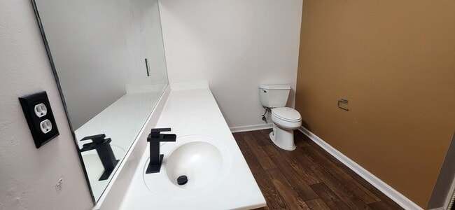 Photo - 201 Reeves Creek Way