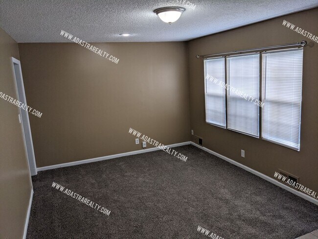 Photo - Updated South KCMO Home-Available NOW!!