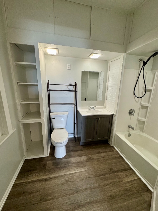 Photo - 1215 Broadway Ave