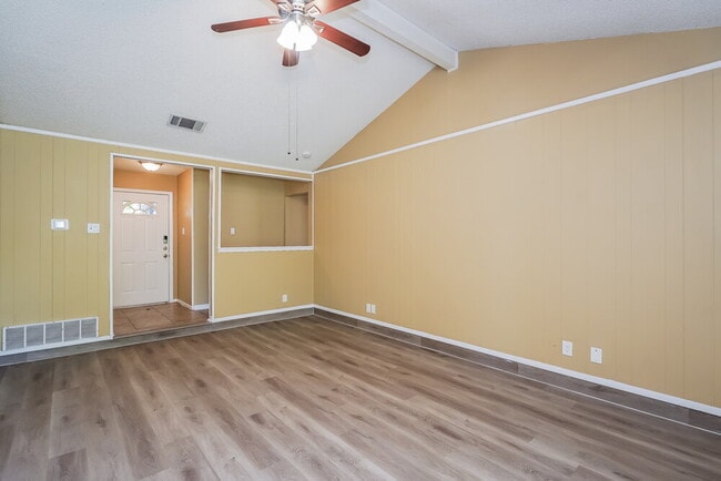 Photo - 6029 Dustin Dr