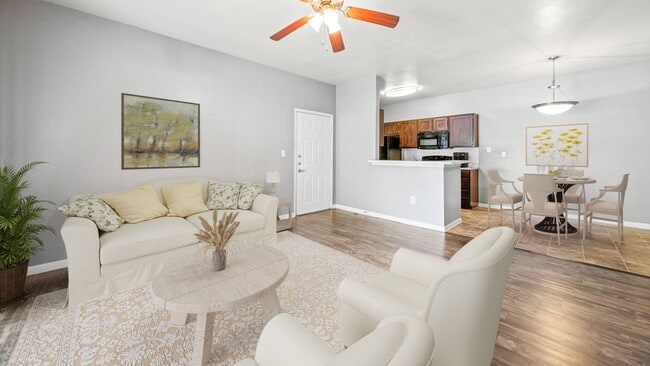 Photo - River Oaks Villas Apartments