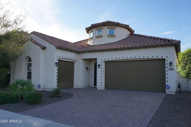 Building Photo - 4287 E Yellowstone Pl Rental