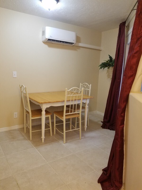 1497 Palmer Park Ln