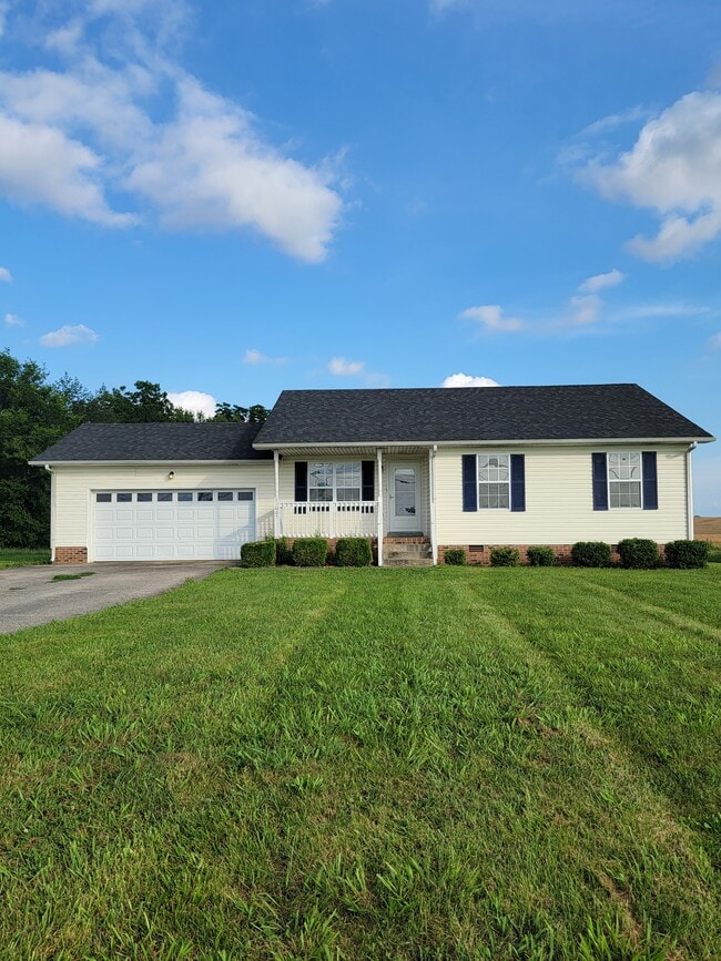 Building Photo - 11665 Julien Rd