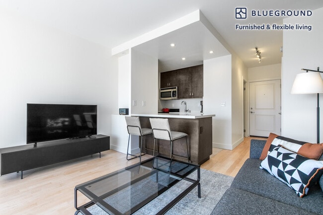 Photo - 899 Pine St Unidad SI FL7-ID237