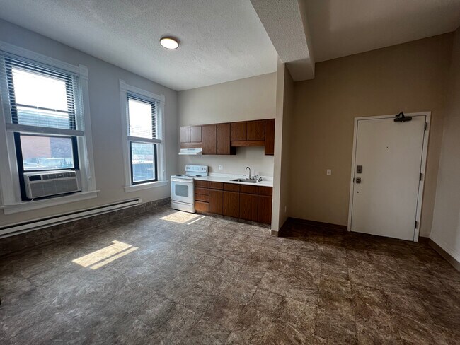 Photo - 163 Lafayette St Unit 3