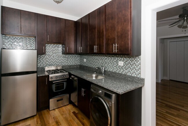 Photo - 2214 W Wilson Ave Unit A03W