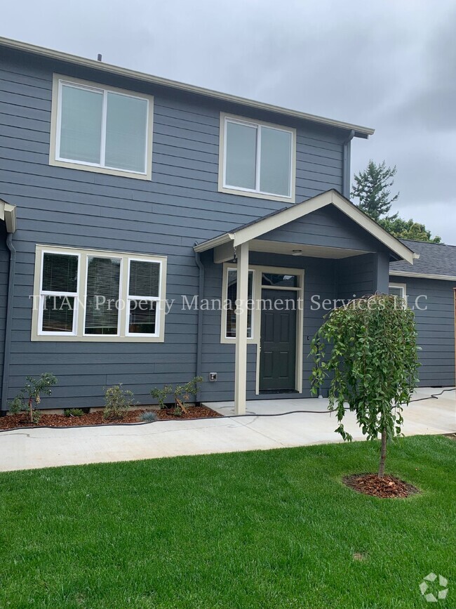 Building Photo - Charming 2-Bed Retreat with Modern Comfort... Rental