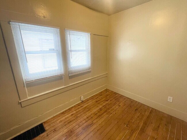 Photo - 3 Bedroom with 1.5 car garage/workshop combo (has electricity)