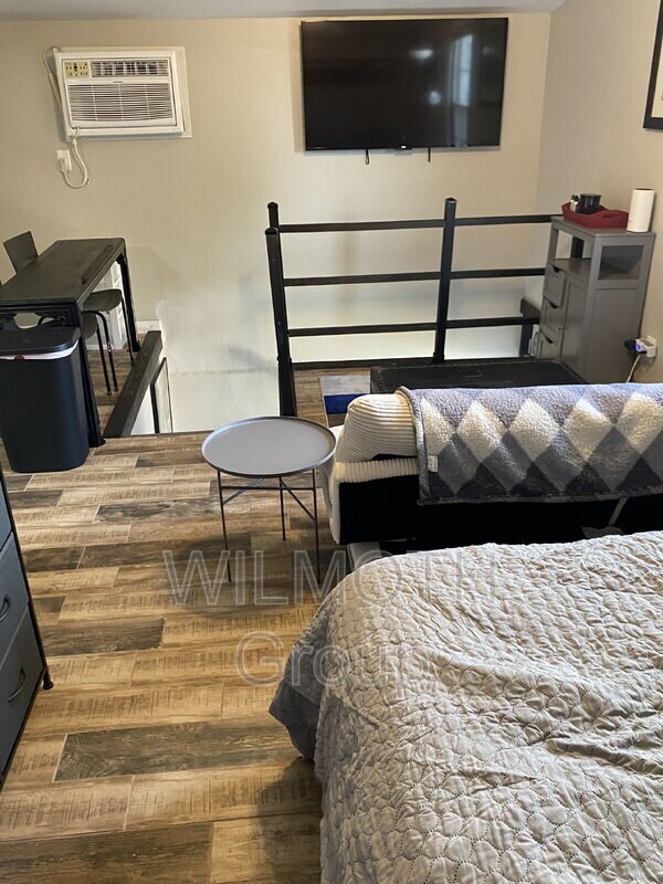 Photo - 1230 E Ohio St Unidad B