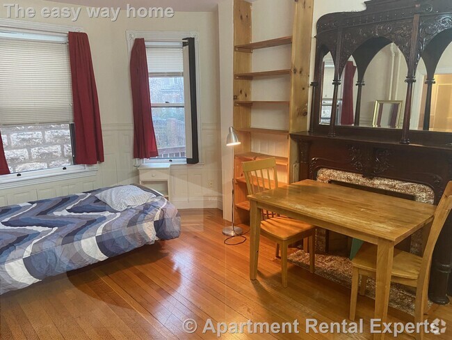 Building Photo - 61 Fayette St Unit #3 Rental