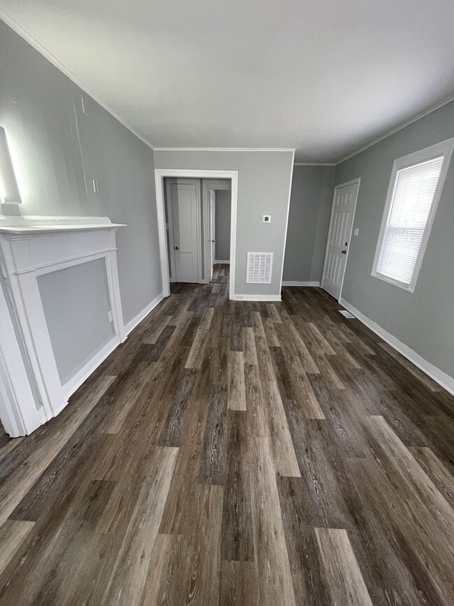 Photo - 311 Marshall St