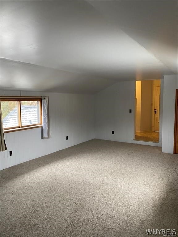 Photo - 2461 Bowen Rd