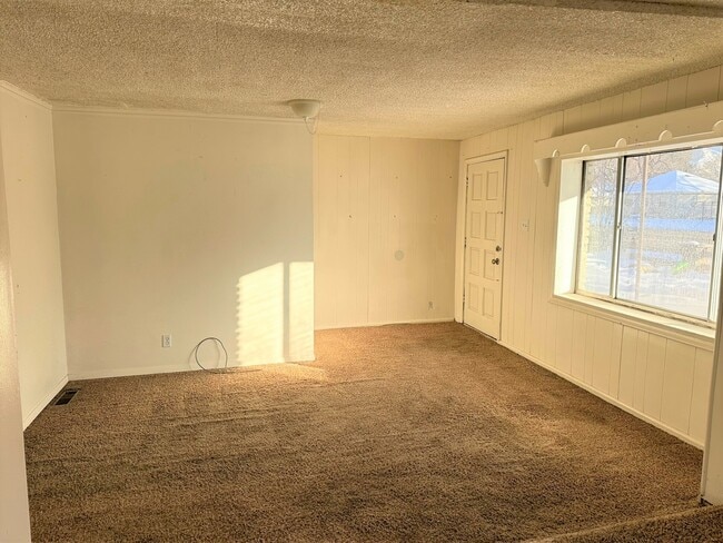 Photo - 813 E Center St