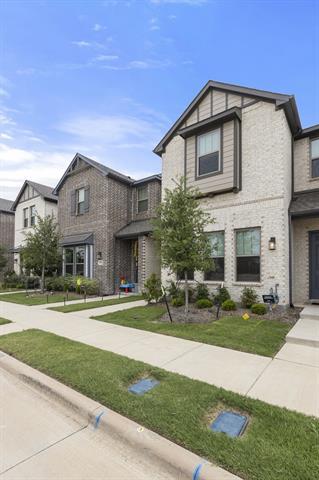 Photo - 3014 Opera Way