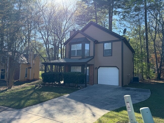 Building Photo - 831 Ashley Ln