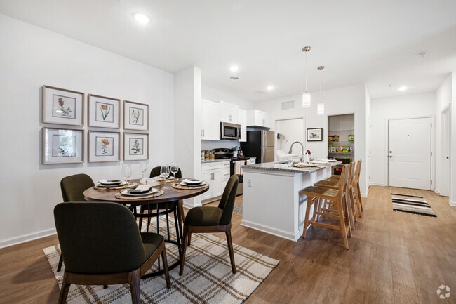 2BR, 2BA - 1,168SF - B-4 - Dining Room - Exchange at Blair Stone