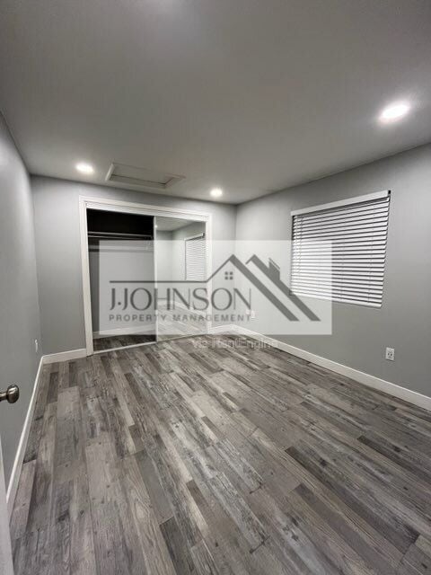 Photo - 320 W Whittier Ave