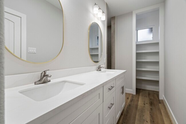 Photo - 404 Forest Hill Blvd