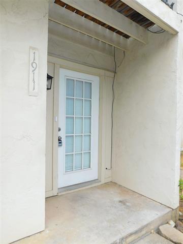 Photo - 1911 Kingswood Ct