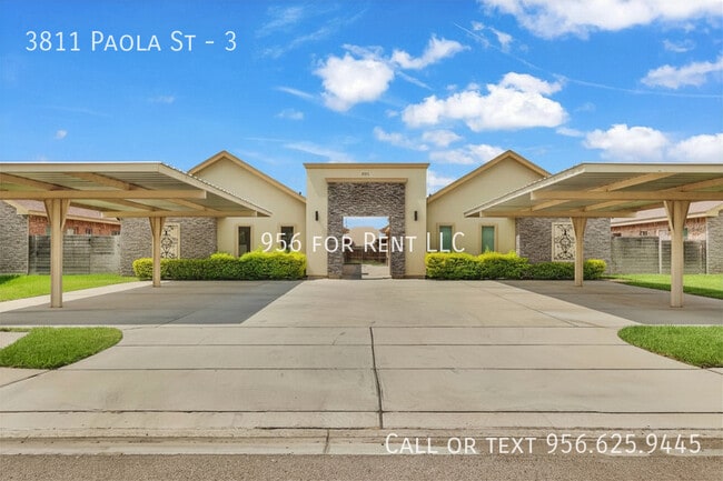 Building Photo - 3811 Paola St Unit 3