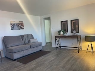 Photo - 2104 6th Ave S