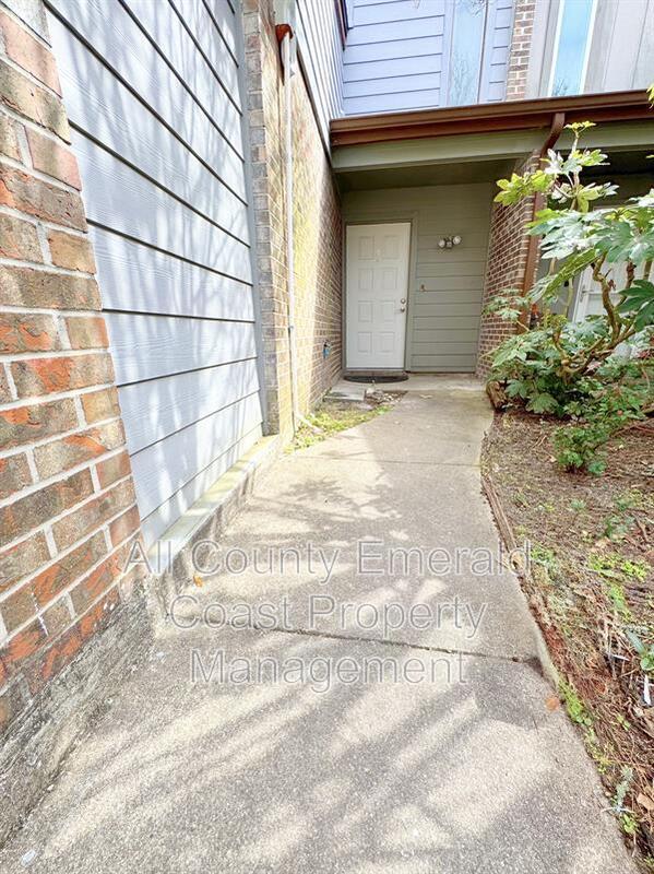 Photo - 114 Opp Blvd NE