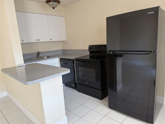 Photo - 1219 NE 14th Ave Unit 4