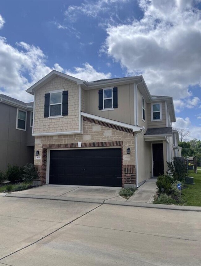 Photo - 10215 Alder Ridge Dr