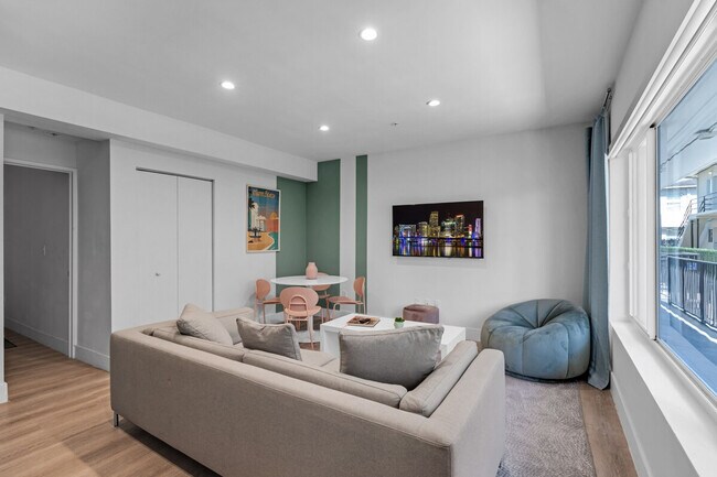 1313 15th St Unit SI ID1540483P