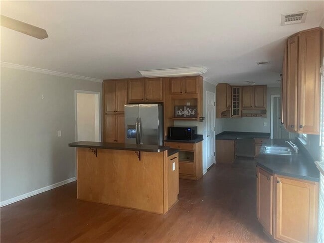 Photo - 227 Sandra Dr NW