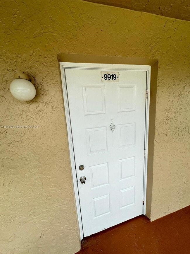Photo - 9919 Twin Lakes Dr Apartment Unit 26-L