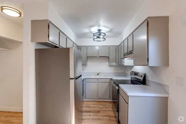 Building Photo - 202 Kennel Ave Rental