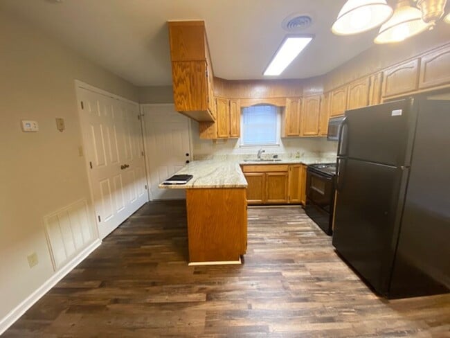 Photo - 2 Bedroom 1.5 Bath Townhouse