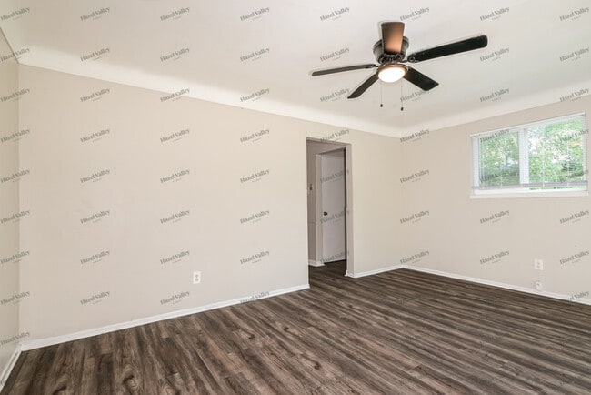 Photo - 1417 Moran Dr