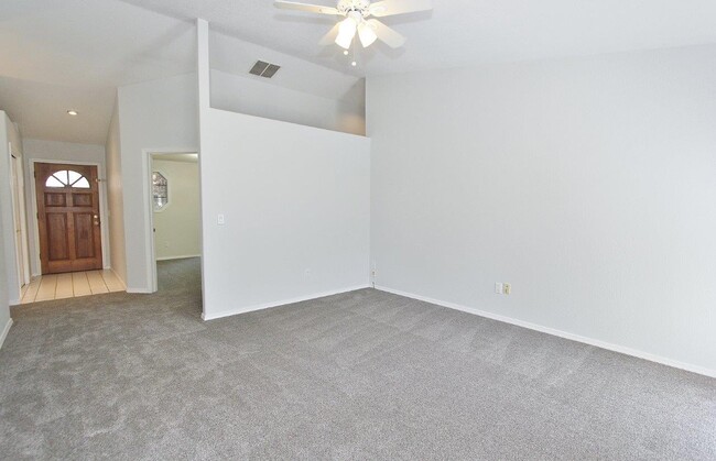 Photo - 12053 W Hickory Dr
