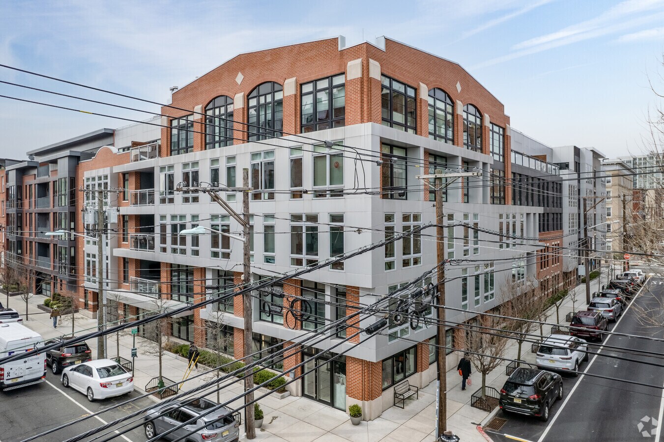 Photo - 726 Grand St