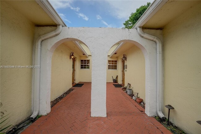 Photo - 2401 SW 58th Manor Unit 2