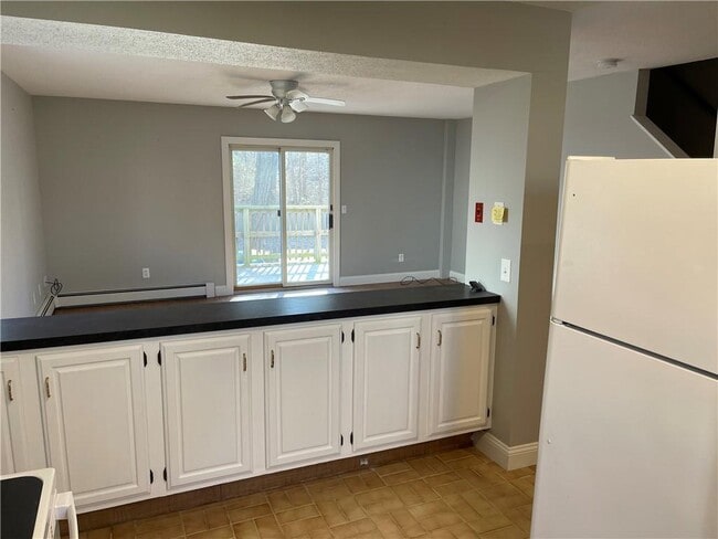 Photo - 12 Beacon St