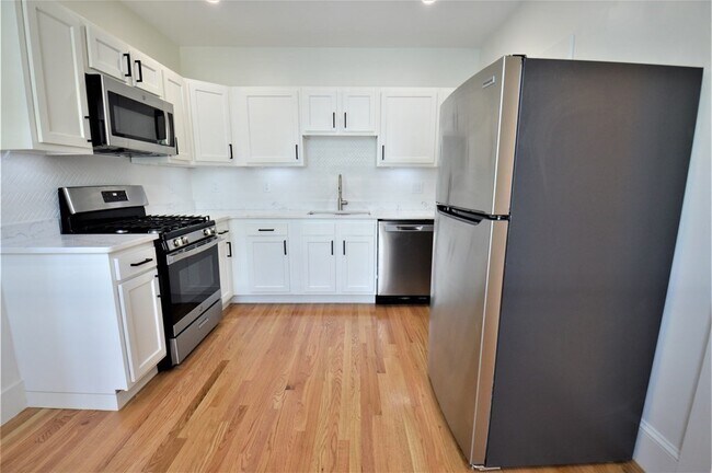 Photo - 27 Ransom Rd Unit 2