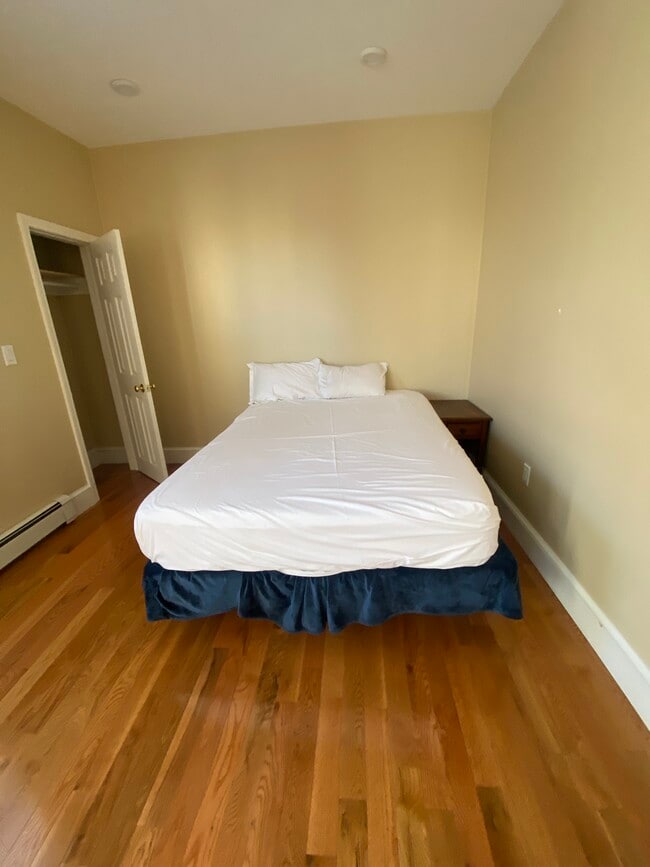 Photo - 17 Burney St Unit 3