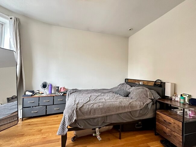 Photo - 836 Huntington Ave Unidad 1