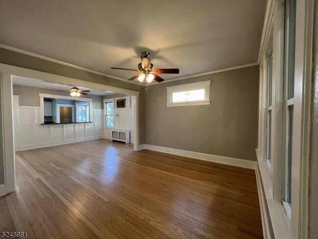 Photo - 2 Midland Ave