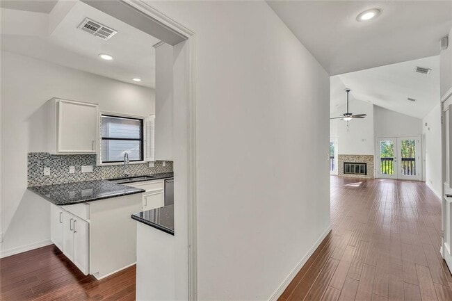 Photo - 3505 Fawn Trail