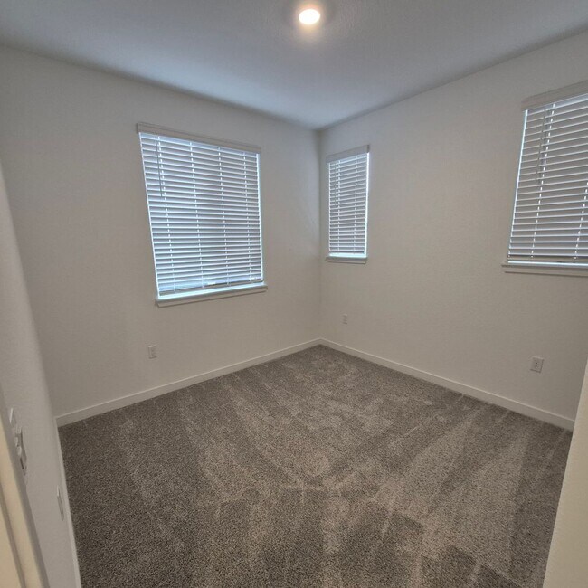 Photo - Brand New 4 Bedroom Home in Lennar's Cyan Community