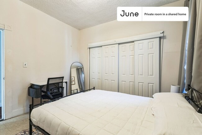 Photo - Room in Shared 5 bed/1 bath home Unidad B