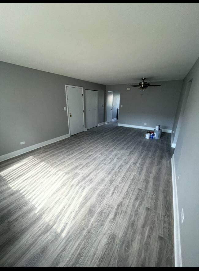 Building Photo - 636 W Pickwick Ct Unit GW