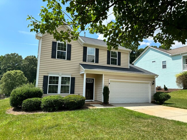 Exclusively offered by MUSE REALTY, LLC - Exclusively offered by MUSE REALTY, LLC House