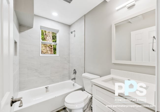 Photo - 138 Griffin St NW